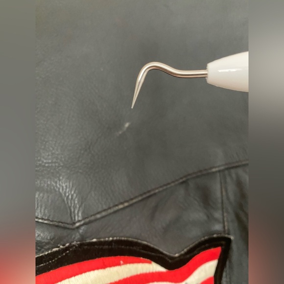 Harley-Davidson Men’s XL Black Leather Vest Pins Patches Motorcycle Biker - Picture 14 of 16